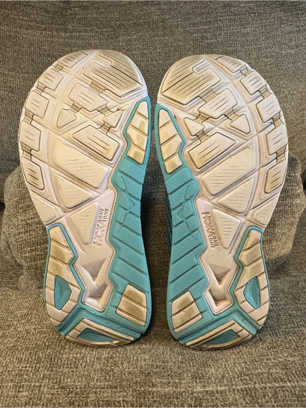 HOKA One One Arahi 4 Women’s Running Shoe Size 10 - Picture 8 of 11